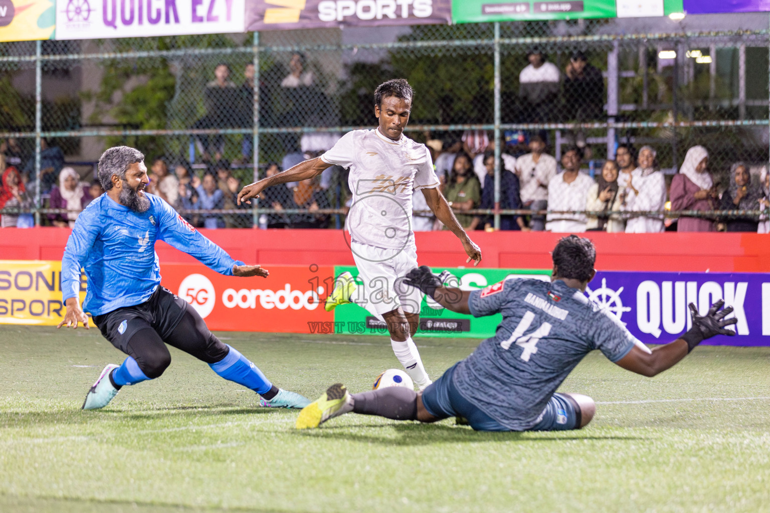 HDh Hanimaadhoo vs HDh Makunudhoo in Day 5 of Golden Futsal Challenge 2025 on Thursday, 9th January 2025, in Hulhumale', Maldives 
Photos: Hassan Simah / images.mv