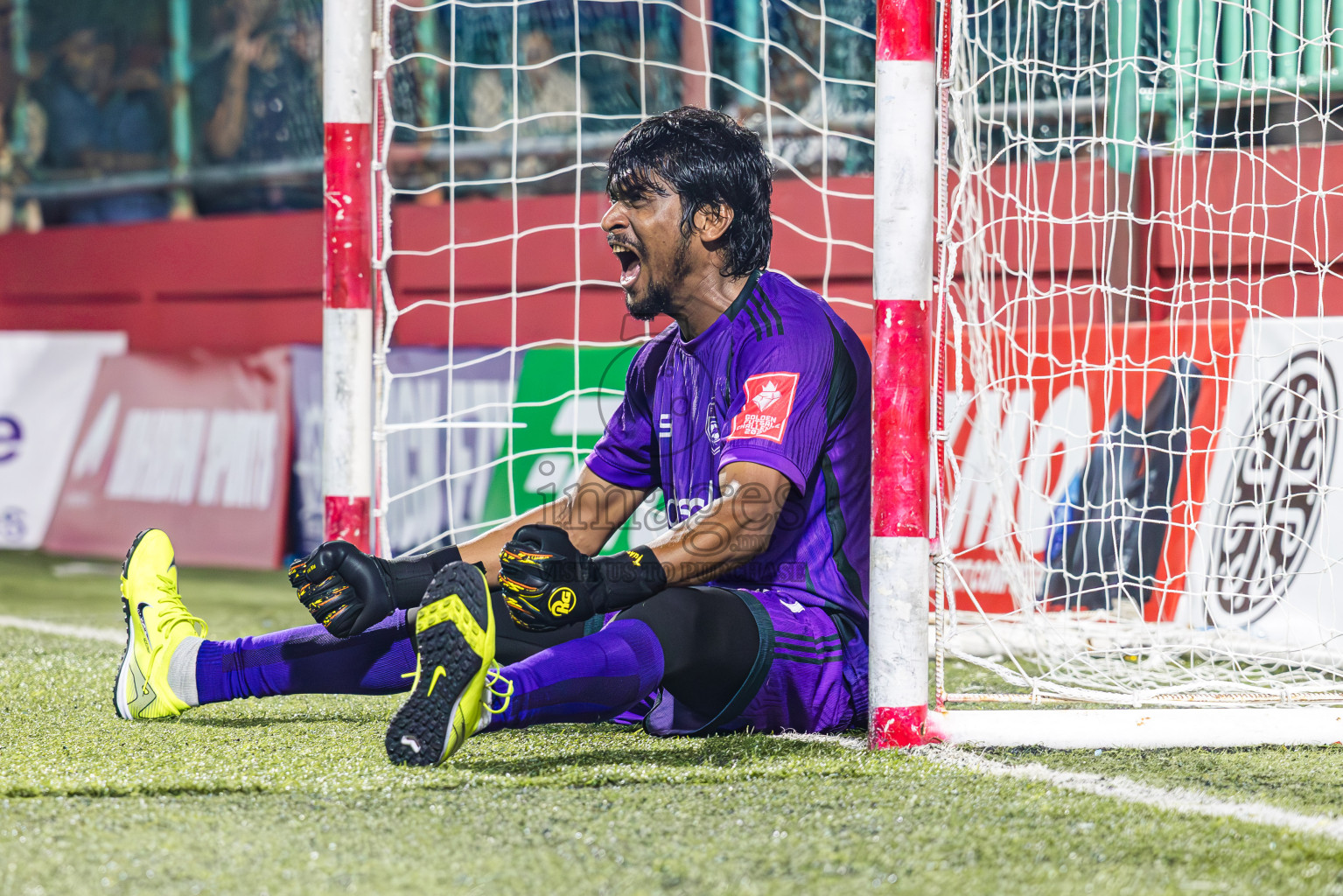 S Hithadhoo vs S Feydhoo in Seenu Atoll Final in Day 24 of Golden Futsal Challenge 2025 was held on Tuesday , 28th January 2025, in Hulhumale', Maldives. Photos: Abdulla Abeed / images.mv