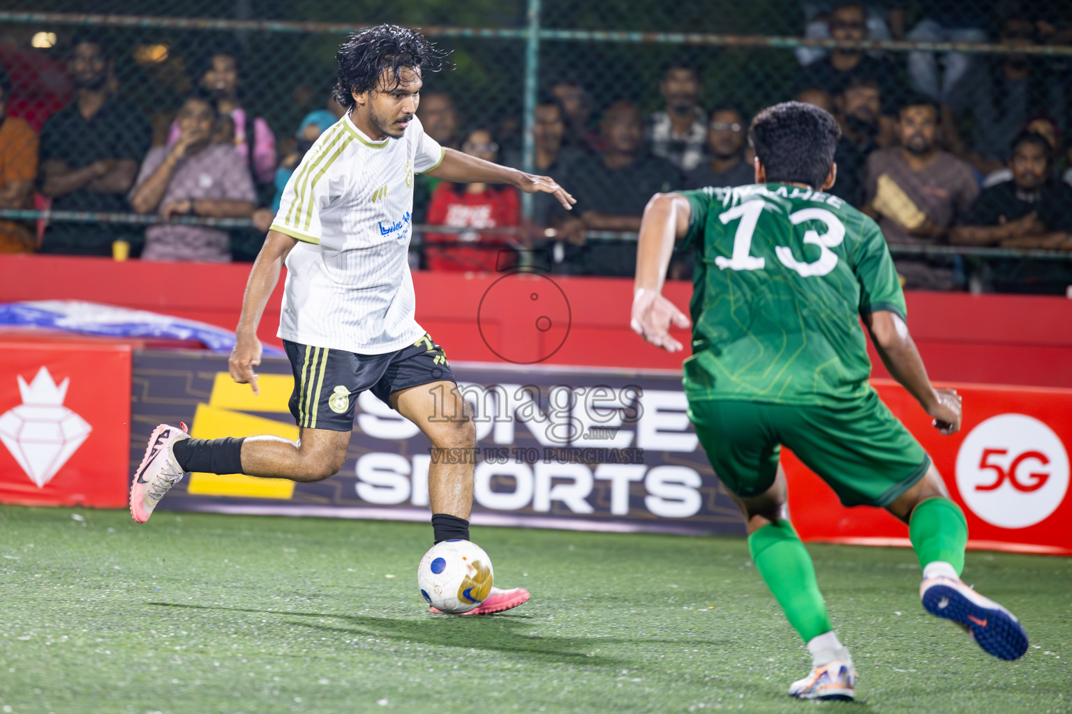 R Rasgetheemu vs R Maduvvari in Day 14 of Golden Futsal Challenge 2025 was held on Saturday, 18th January 2025, in Hulhumale', Maldives. Photos: Ismail Thoriq / images.mv