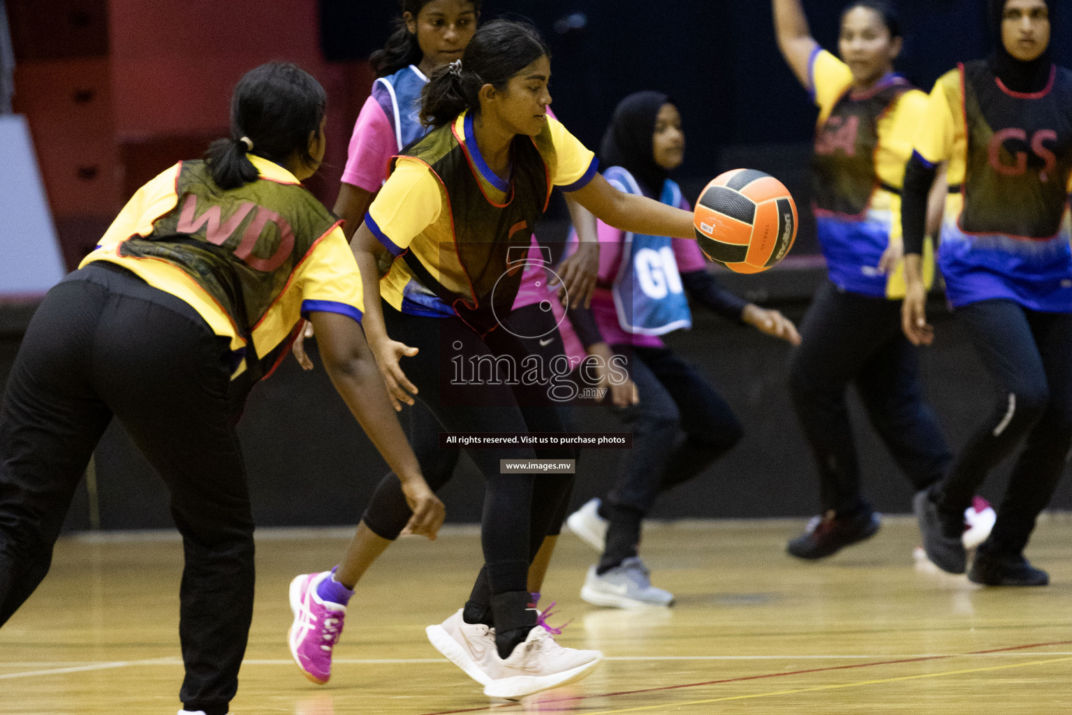 Sports Club Shinning Star vs Kulhudhuffushi in the Milo National Netball Tournament 2022 on 19 July 2022, held in Social Center, Male', Maldives. Photographer: Shuu / Images.mv