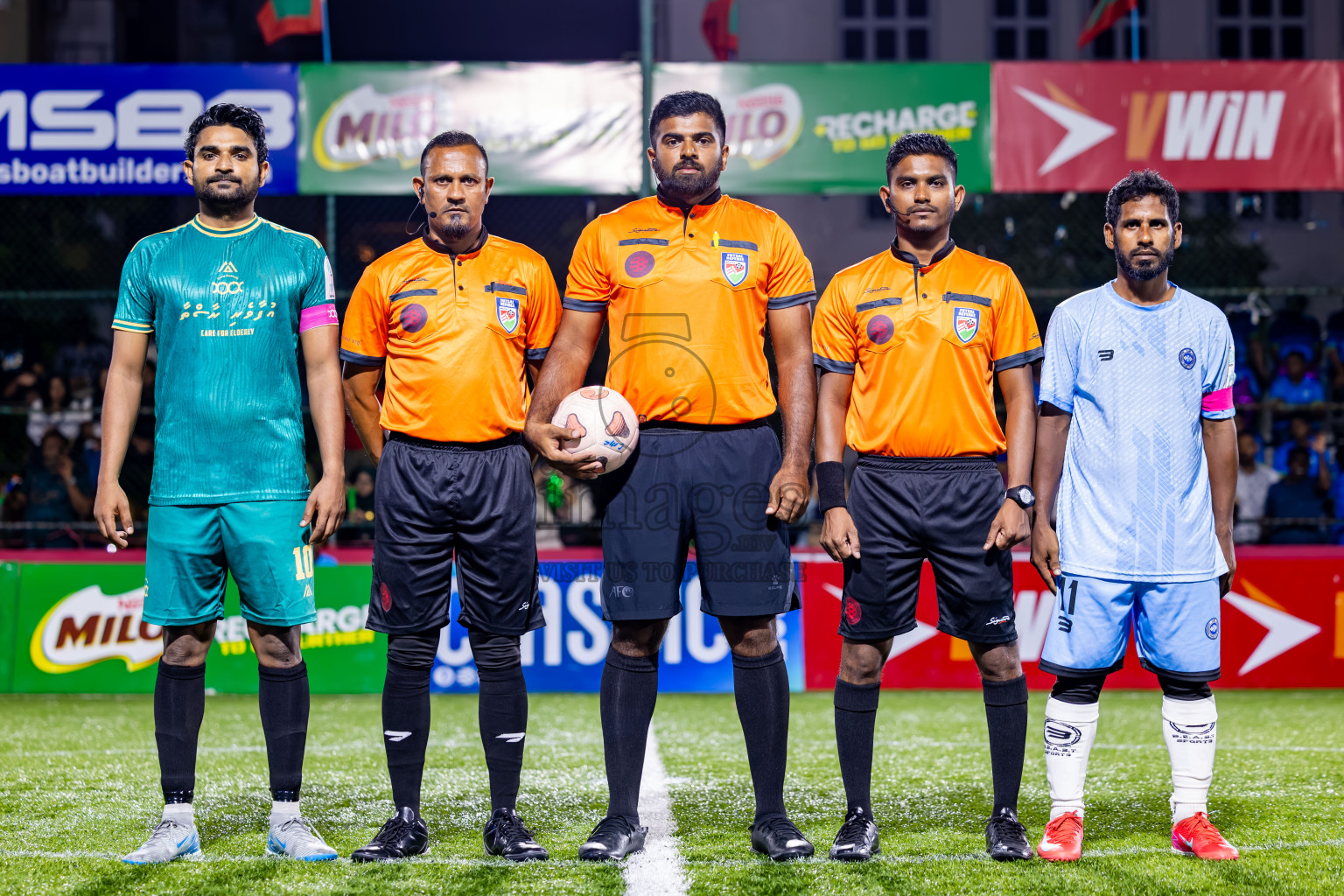 Team Badhahi vs Male City Council in Quater Finals of Club Maldives Cup Classic 2025 was held in Rehendi Futsal Ground, Hulhumale', Maldives on Saturday, 27th September 2025. Photos: Nausham Waheed / images.mv