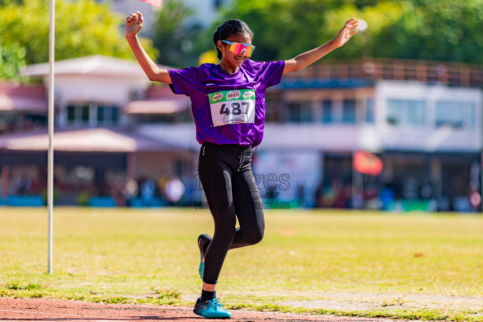 Day 3 of Inter-school Athletics Championship 2025 held in Ekuveni Synthetic Track, Male', Maldives on Wednesday, 08th October 2025. Photos by: Areef Adam / Images.mv