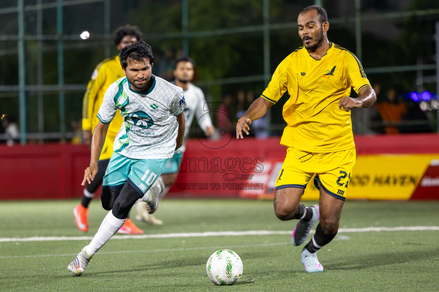 Dharumavantha vs The Hawks in Day 5 of Office League 2025 was held on Sunday, 20th April 2025 in Hulhumale', Maldives.
Photos: Ismail Thoriq / images.mv