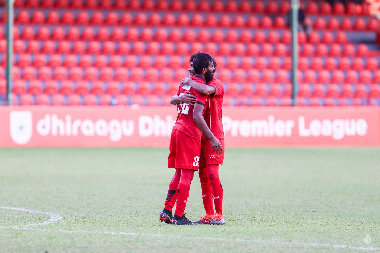 TC Sports Club vs Victory Sports Club in Dhiraagu Dhivehi Premier League 2018 in Male, Maldives, Monday  October 22, 2018. (Images.mv Photo/Suadh Abdul Sattar)