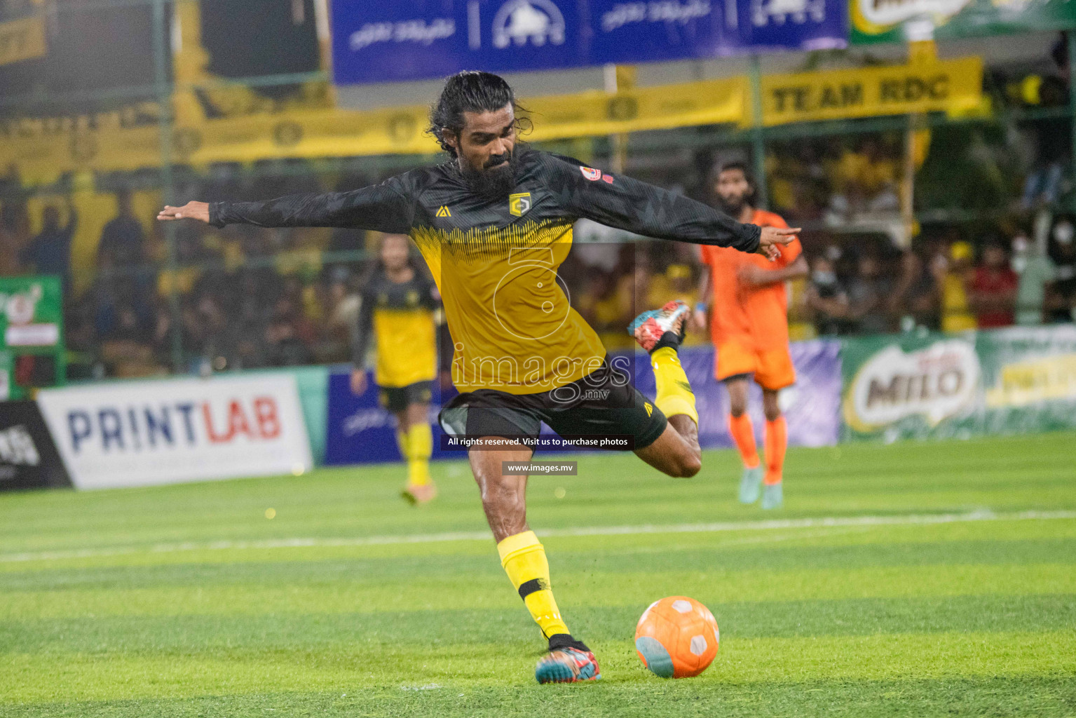 RRC Vs FSM in the Semi Finals of Club Maldives 2021 held in Hulhumale, Maldives on 19 December 2021. Photos: Shuu Abdul Sattar / images.mv