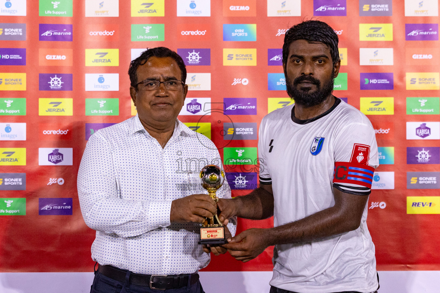 HDh Finey vs HDh Hanimaadhoo in Golden Futsal Challenge 2024 was held on Tuesday, 16th January 2024, in Hulhumale', Maldives
Photos: Ismail Thoriq / images.mv