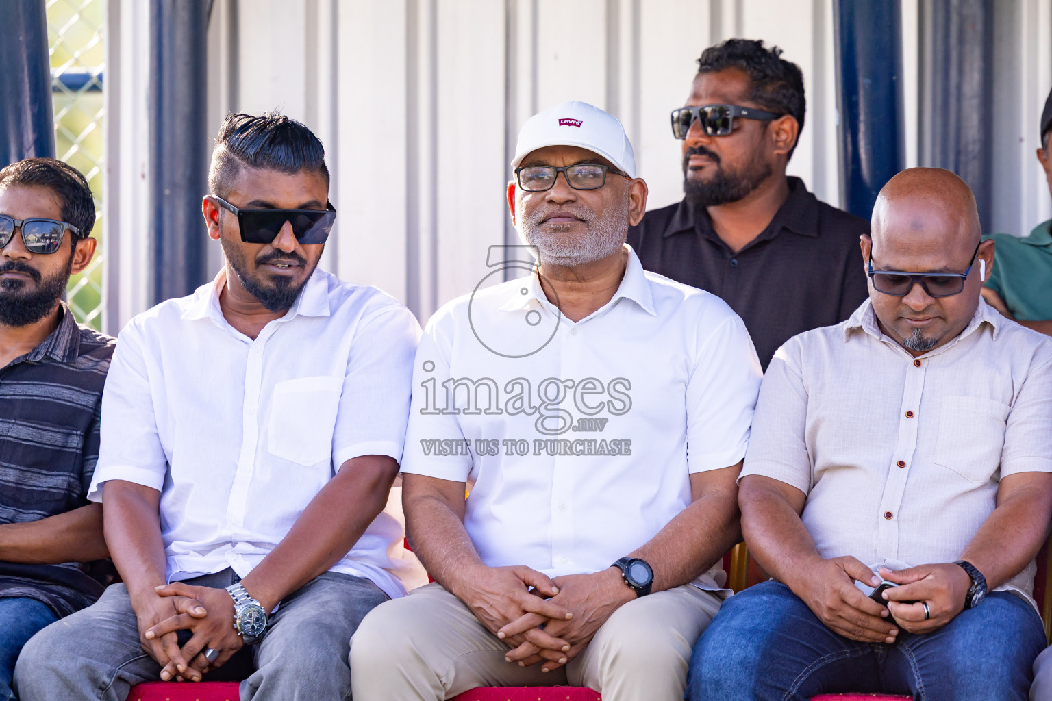 Dhonfanu vs Eydhafushi in Day 1 of Better in Baa Futsal Fiesta 2025 Woman's division held in B. Eydhafushi, Maldives on Wednesday, 5th November 2025. Photos: Nausham Waheed / images.mv