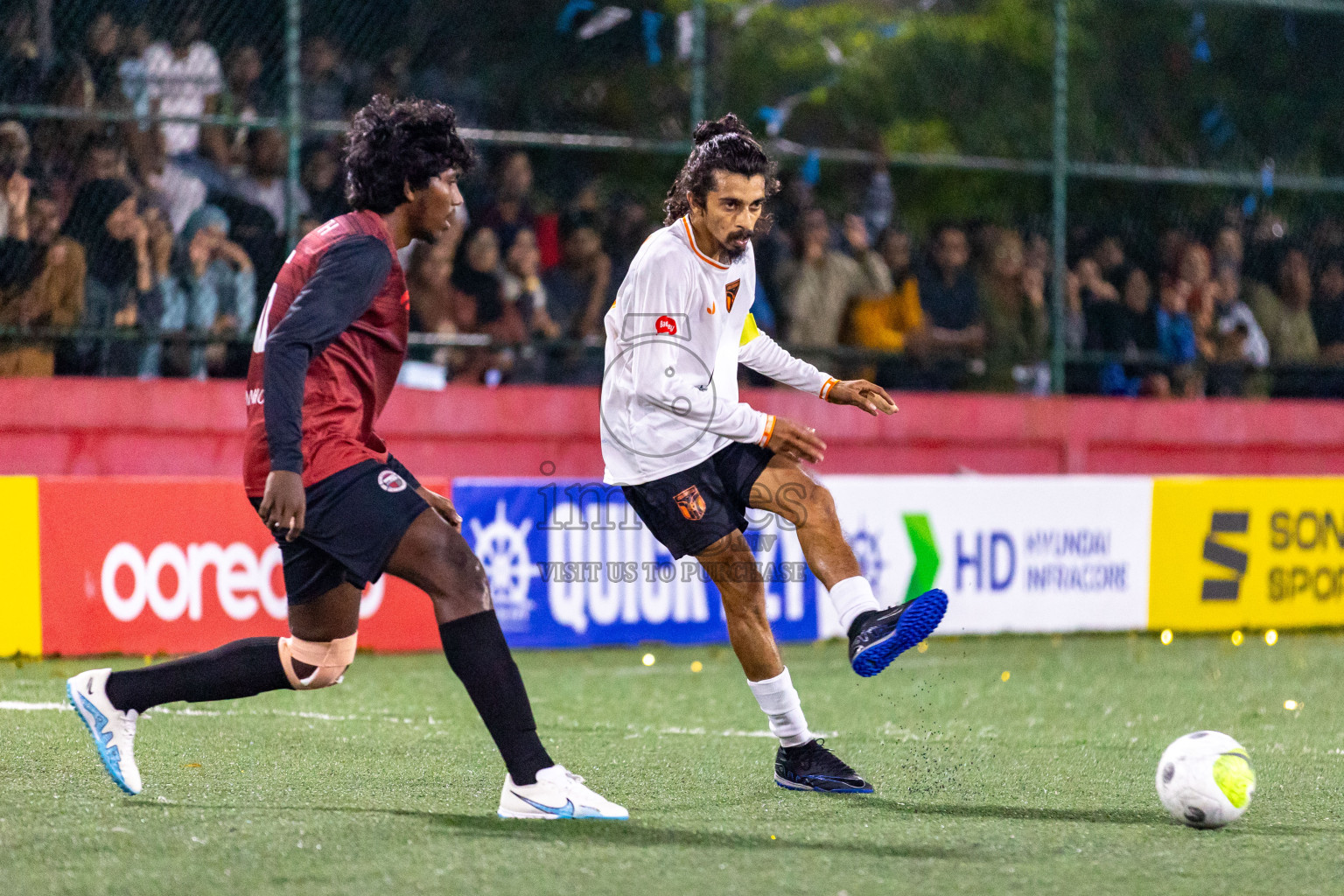 Th. Omadhoo vs Th. Hirilandhoo in Thaa Atoll Semi Final in Day 23 of Golden Futsal Challenge 2024 was held on Tuesday , 6th February 2024 in Hulhumale', Maldives 
Photos: Hassan Simah / images.mv