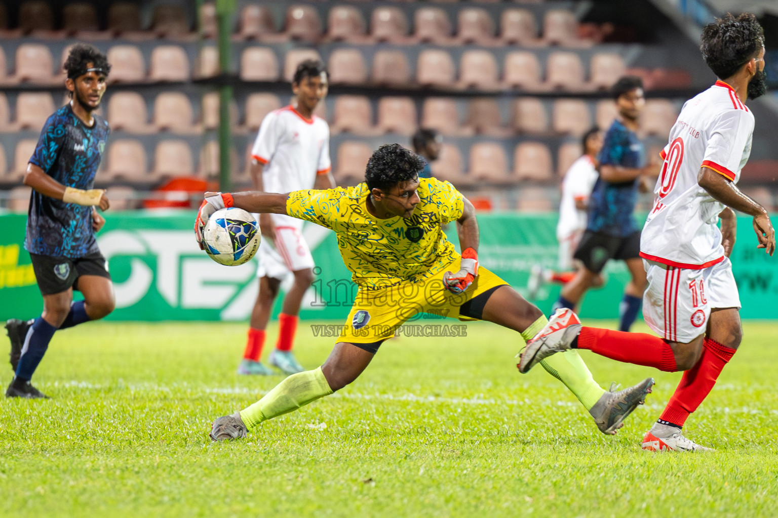 Buru Sports Club vs Super United Sports in Under 19 Youth Championship 2024  was held at National Stadium in Male', Maldives on Sunday, 9th June 2024. Photos: Mohamed Mahfooz Moosa / images.mv