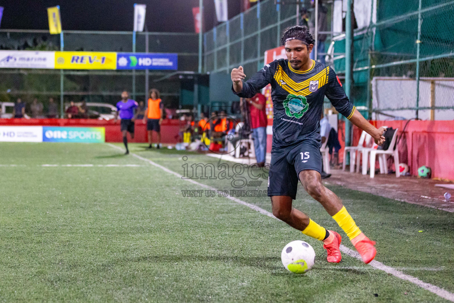 F Magoodhoo vs F Feeali in Day 17 of Golden Futsal Challenge 2024 was held on Wednesday, 31st January 2024, in Hulhumale', Maldives Photos: Hassan Simah / images.mv