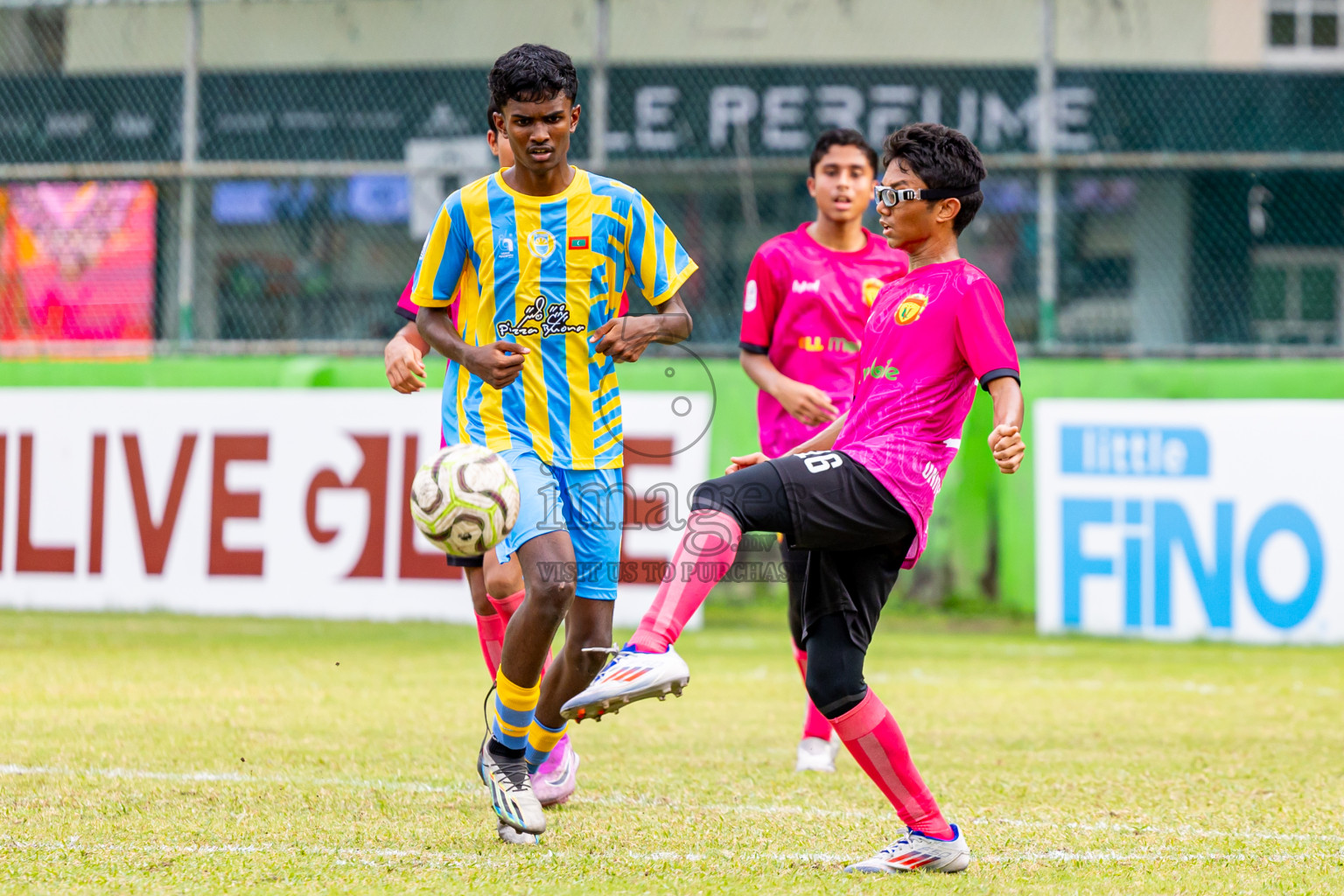 Club Valencia vs United Victory (U16) in Day 10 of Dhivehi Youth League 2024 held at Henveiru Stadium on Sunday, 15th December 2024. Photos: Nausham Waheed / Images.mv