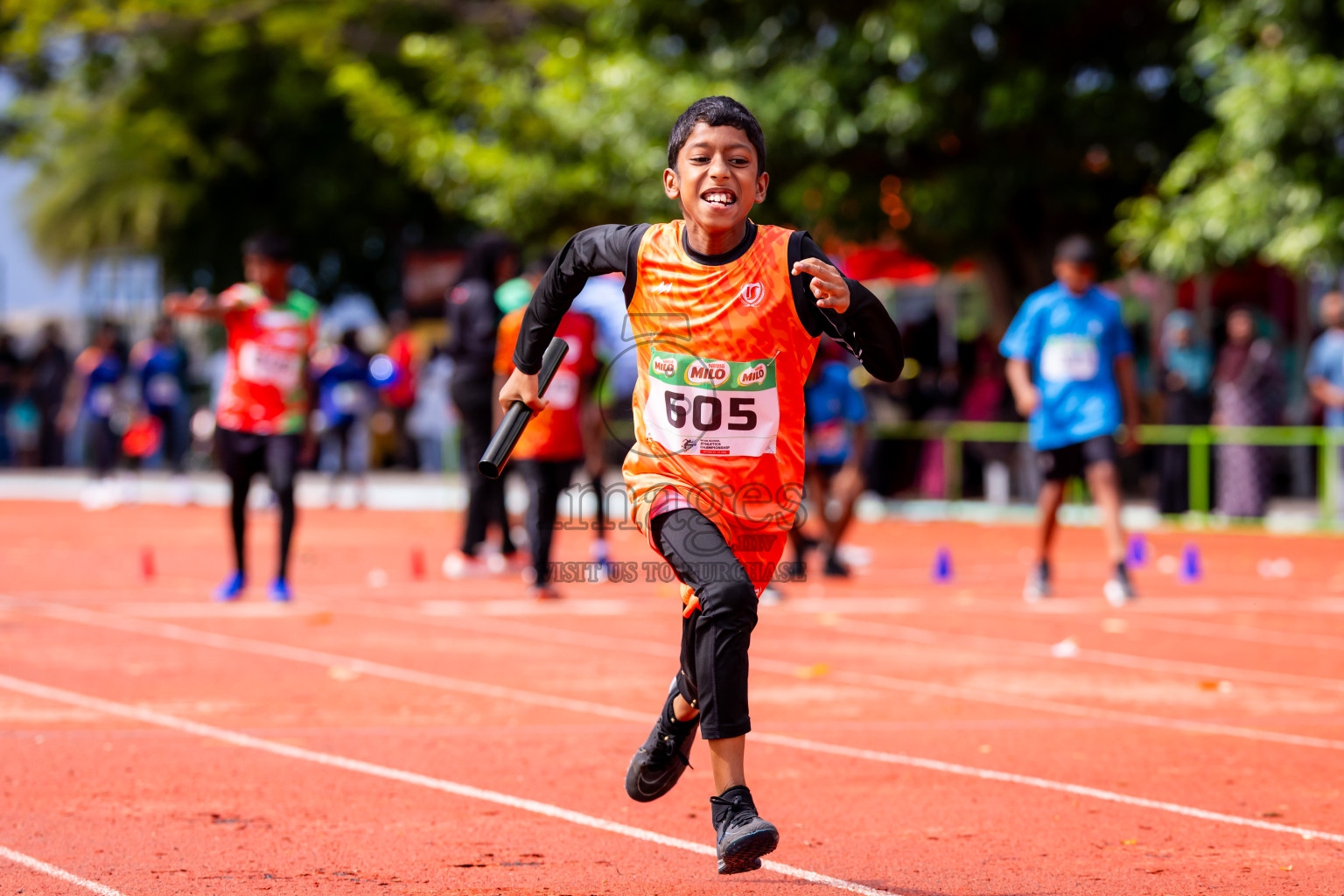 Day 6 of Inter-school Athletics Championship 2025 held in Ekuveni Synthetic Track, Male', Maldives on Sunday, 12th October 2025. Photos by: Nausham Waheed / Images.mv