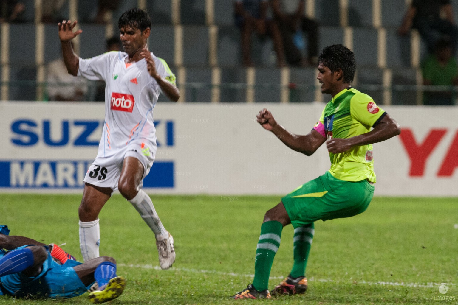 President's CUP 2016, Maziya Sports & Recreation vs S.Feydhoo Wednesday, November . 15, 2016. (Images.mv Photo/ Abdulla Sham).