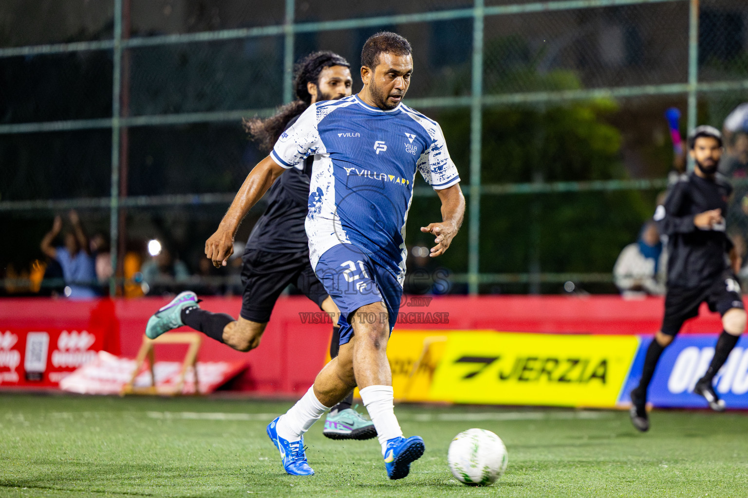 Roseware vs Villa Travels in Day 7 of Office League 2025 was held on Tuesday, 22nd April 2025 in Hulhumale', Maldives. Photos: Nausham Waheed / images.mv