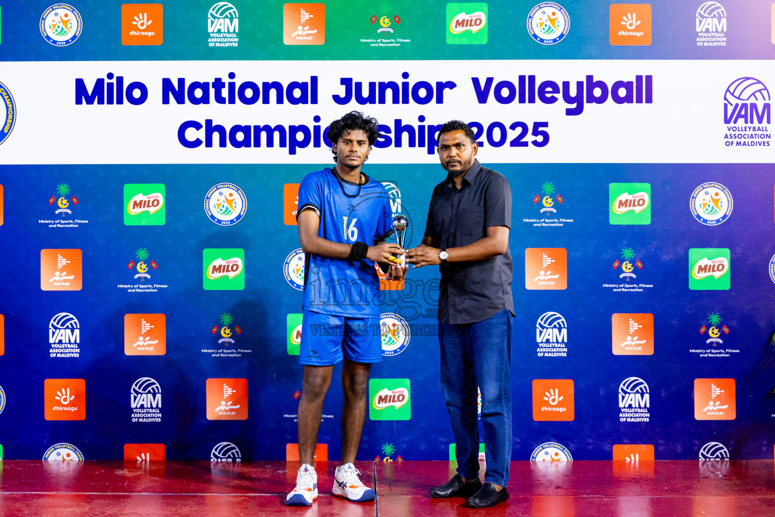 Maathoda Sports Club vs Sports Club City in the Finals of Milo National Junior Volleyball Championship 2025 Men's Division was held on Sunday, 30th November 2025 at Ekuveni Turf Court Male', Maldives. Photos: Nausham Waheed / images.mv