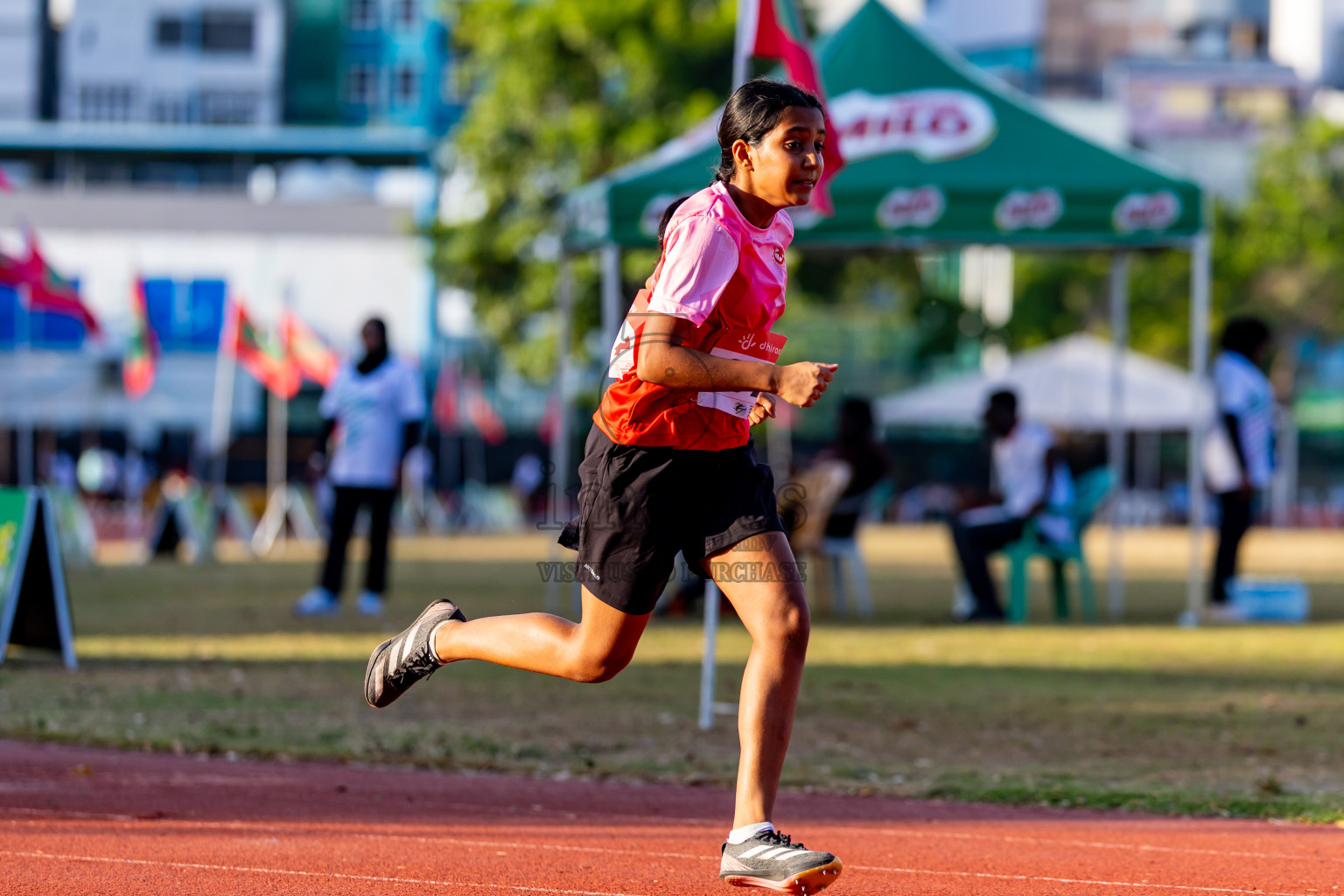 Day 1 of Inter-school Athletics Championship 2025 held in Ekuveni Synthetic Track, Male', Maldives on Monday, 06th October 2025. Photos by: Nausham Waheed / Images.mv