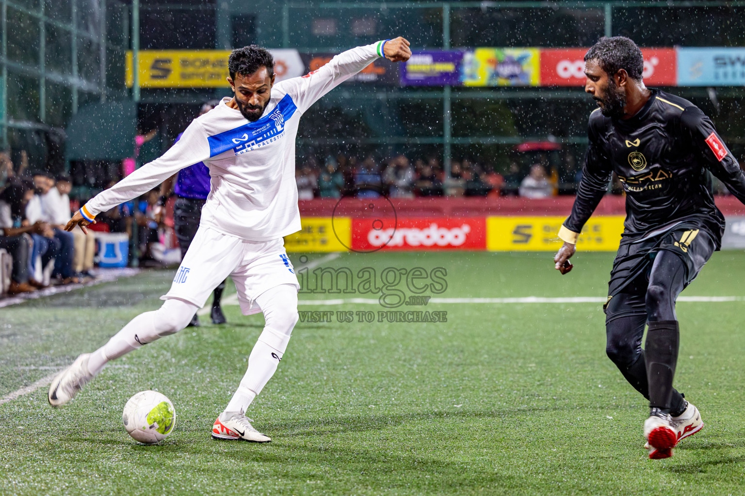 S. Hithadhoo VS ADh. Maamigili in Round of 16 on Day 40 of Golden Futsal Challenge 2024 which was held on Tuesday, 27th February 2024, in Hulhumale', Maldives Photos: Hassan Simah / images.mv