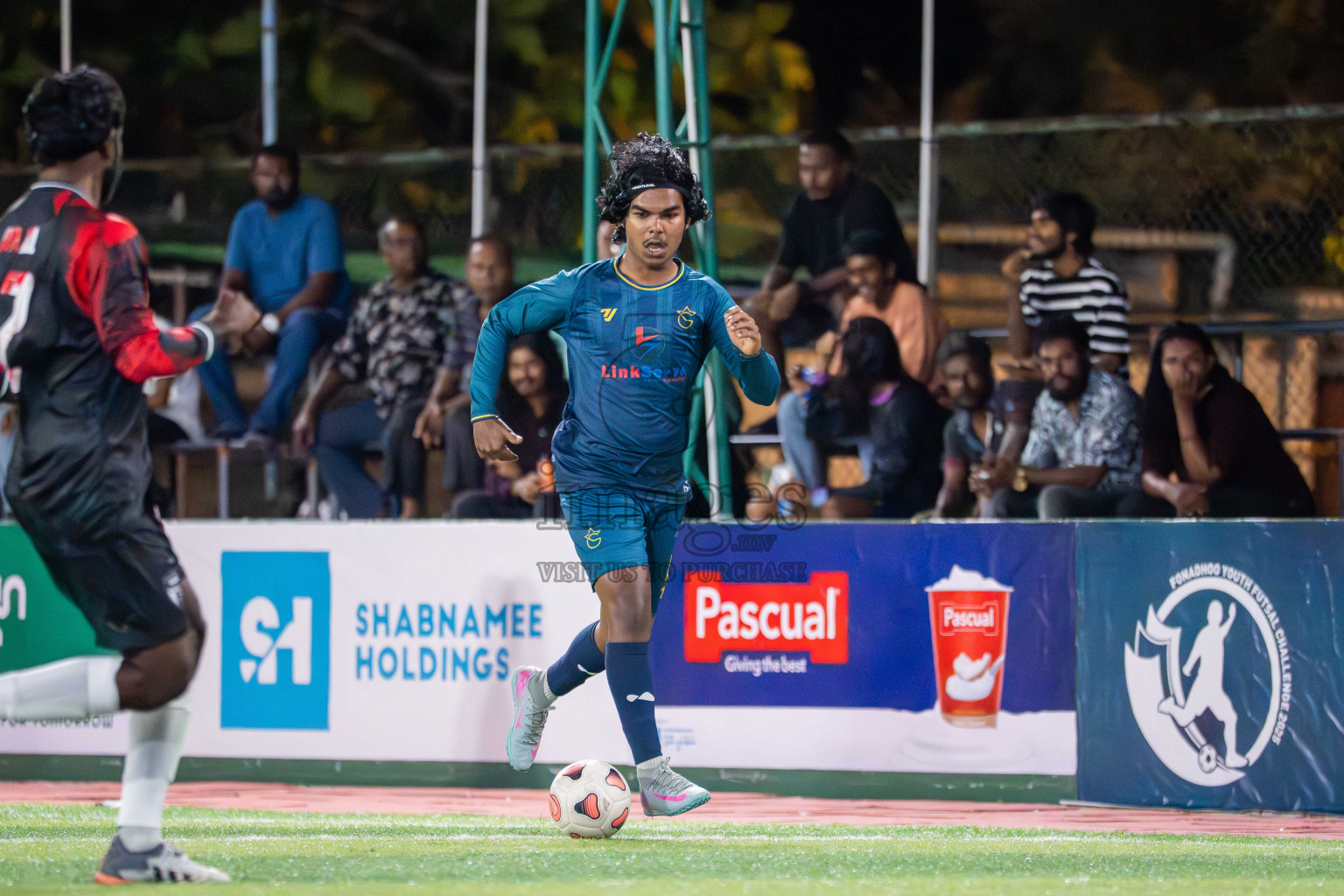G Star SC VS BGSC in Day 1 - Fonadhoo Youth Futsal Challenge 2025 was held in Fonadhoo Futsal Stadium, L. Fonadhoo, Maldives on Sunday, 26th October 2025 Photos: Arif Rasheed / images.mv