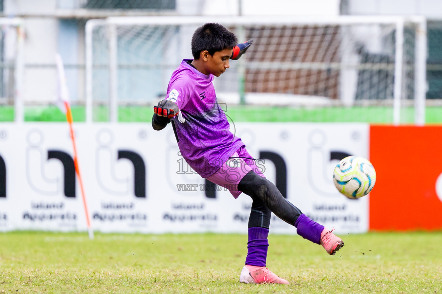 Club Eagles vs United Victory (U12) in Day 11 of Dhivehi Youth League 2024 held at Henveiru Stadium on Tuesday, 17th December 2024. Photos: Nausham Waheed / Images.mv