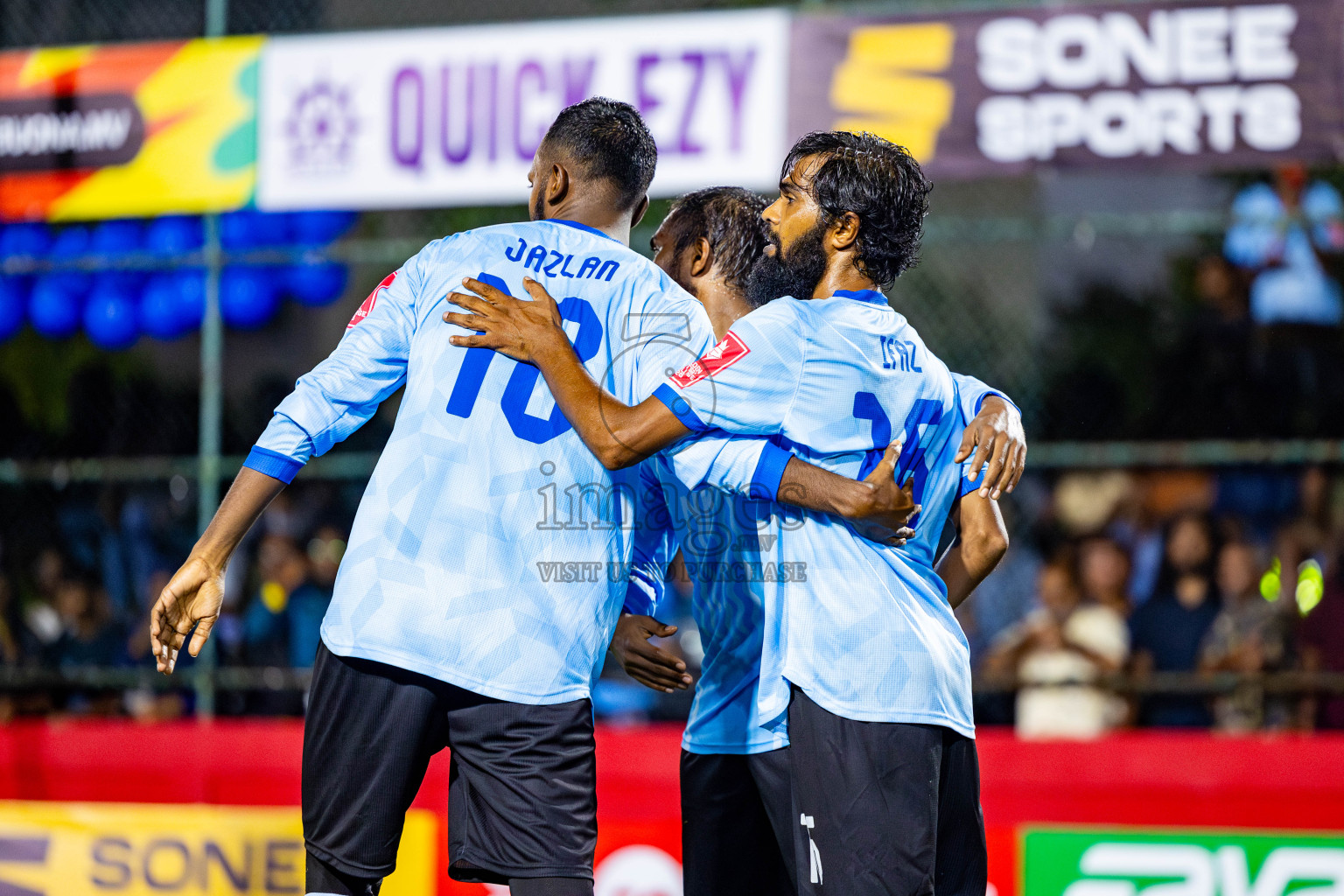Hdh Neykurendhoo VS Hdh Finey in Day 9 of Golden Futsal Challenge 2025 was held on Monday, 13th January 2025, in Hulhumale', Maldives Photos: Nausham Waheed , Ismail Thoriq / images.mv