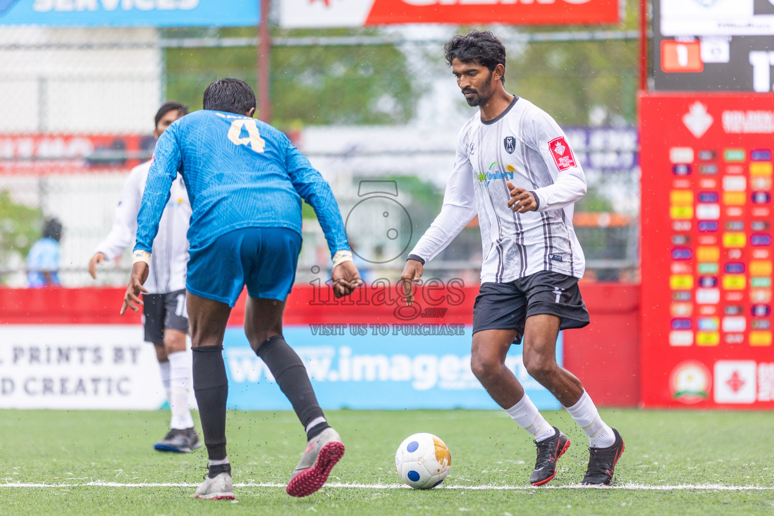 N. Miladhoo vs N.Velidhoo in Day 21 of Golden Futsal Challenge 2025 was held on Saturday , 25 January 2025, in Hulhumale', Maldives. Photos: Shuu Abdul Sattar, / images.mv