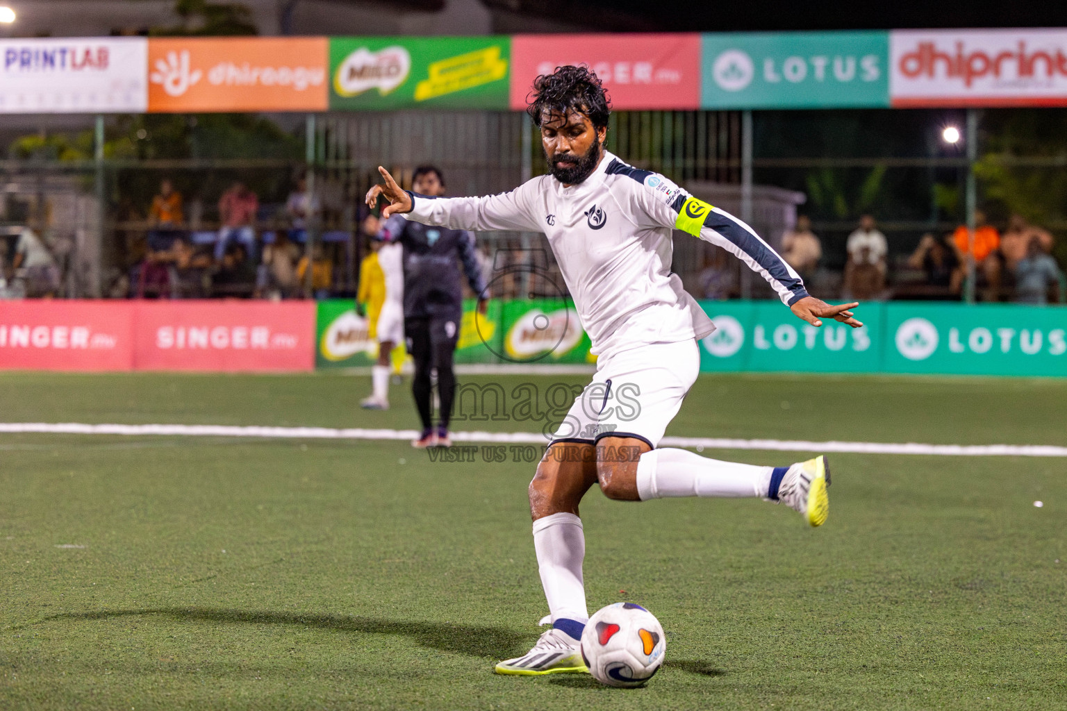 DHAAKHILY CLUB vs HULHUMALE HOSPITAL in Club Maldives Classic 2024 held in Rehendi Futsal Ground, Hulhumale', Maldives on Thursday, 5th September 2024. 
Photos: Hassan Simah / images.mv