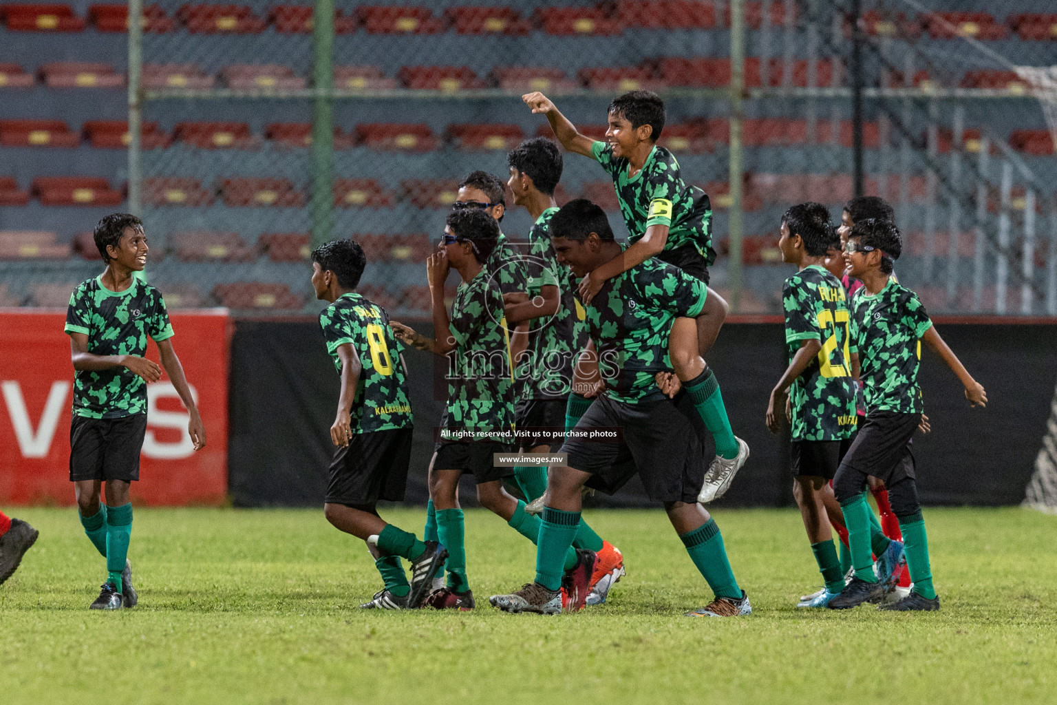 Kalaafaanu School vs Ahmadhiyya International School in the Final of FAM U13 Inter School Football Tournament 2022/23 was held in National Football Stadium on Sunday, 11th June 2023. Photos: Ismail Thoriq / images.mv