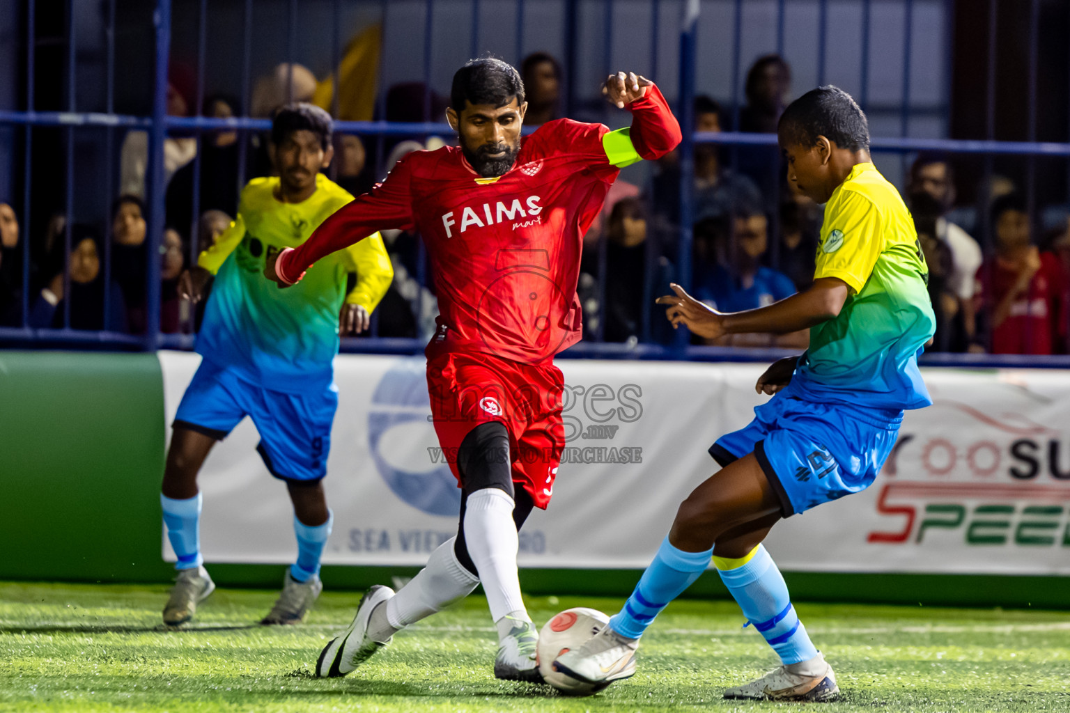 Eydhafushi vs Kihaadhoo in Day 2 of Better in Baa Futsal Fiesta 2025 Men's division held in B. Eydhafushi, Maldives on Thursday, 6th November 2025. Photos: Nausham Waheed / images.mv