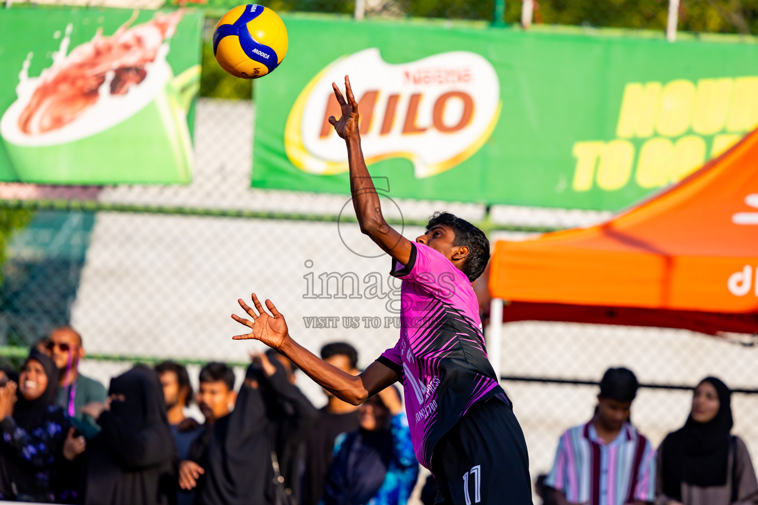 Day 13 of Interschool Volleyball Tournament 2024 was held in Ekuveni Volleyball Court at Male', Maldives on Thursday, 5th December 2024. Photos: Nausham Waheed / images.mv