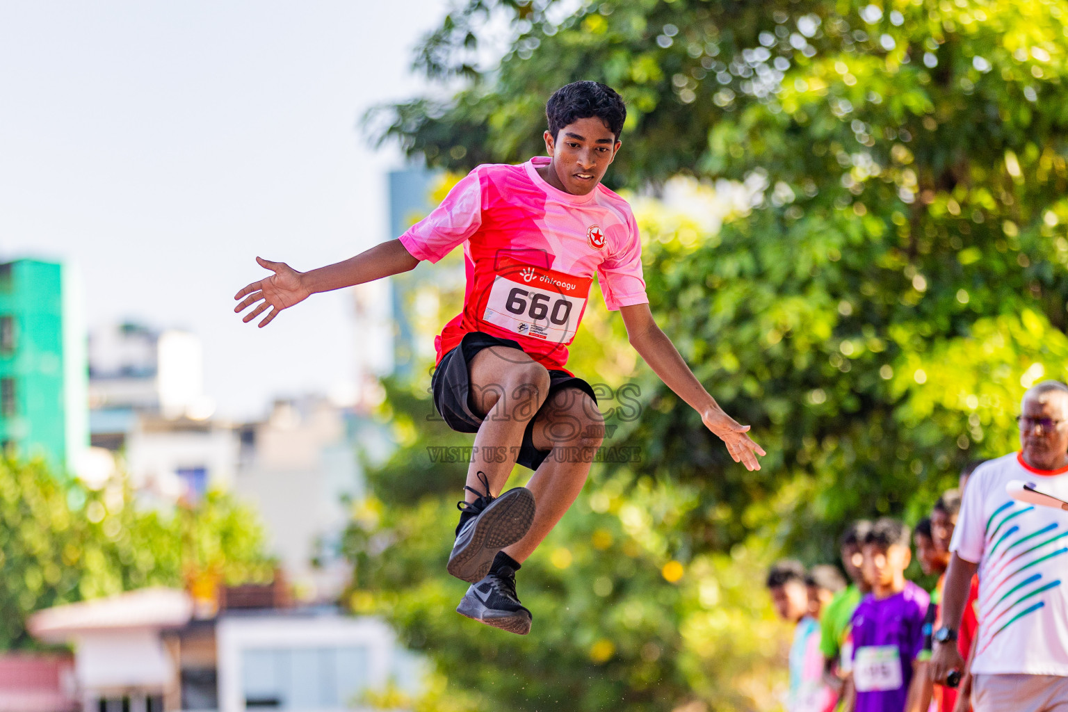Day 3 of Inter-school Athletics Championship 2025 held in Ekuveni Synthetic Track, Male', Maldives on Wednesday, 08th October 2025. Photos by: Areef Adam / Images.mv