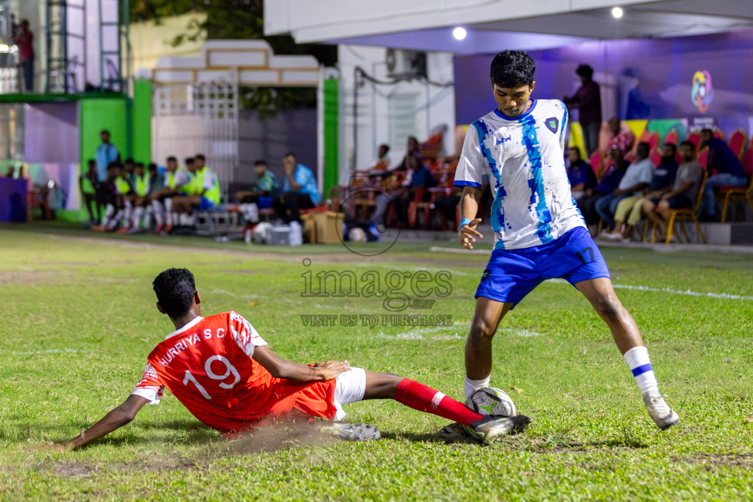 Super United Sports vs Huriyya (U16) in Day 8 of Dhivehi Youth League 2024 held at Henveiru Stadium on Monday, 2nd December 2024. Photos: Mohamed Mahfooz Moosa / Images.mv