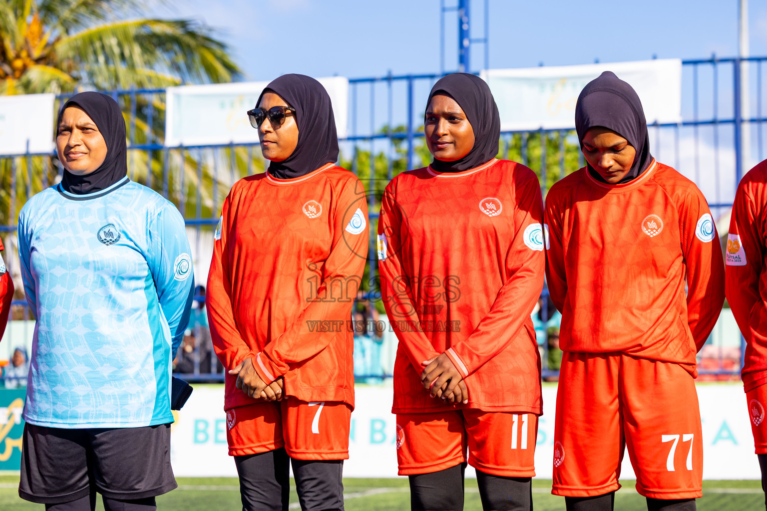 Dhonfanu vs Eydhafushi in Day 1 of Better in Baa Futsal Fiesta 2025 Woman's division held in B. Eydhafushi, Maldives on Wednesday, 5th November 2025. Photos: Nausham Waheed / images.mv
