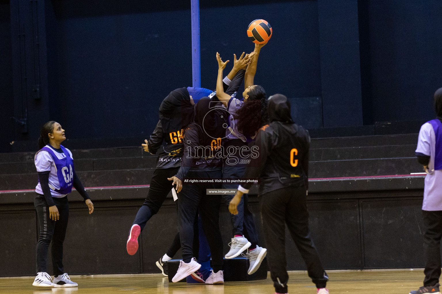 Club Matrix vs VYANSA in the Milo National Netball Tournament 2022 on 20 July 2022, held in Social Center, Male', Maldives. Photographer: Shuu / Images.mv