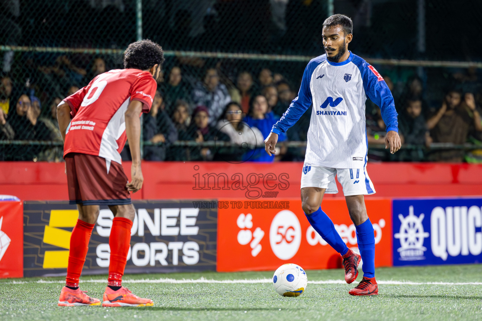 Th Vilufushi vs Th Kinbidhoo in Day 10 of Golden Futsal Challenge 2025 was held on Tuesday, 14th January 2025, in Hulhumale', Maldives Photos: Ismail Thoriq / images.mv