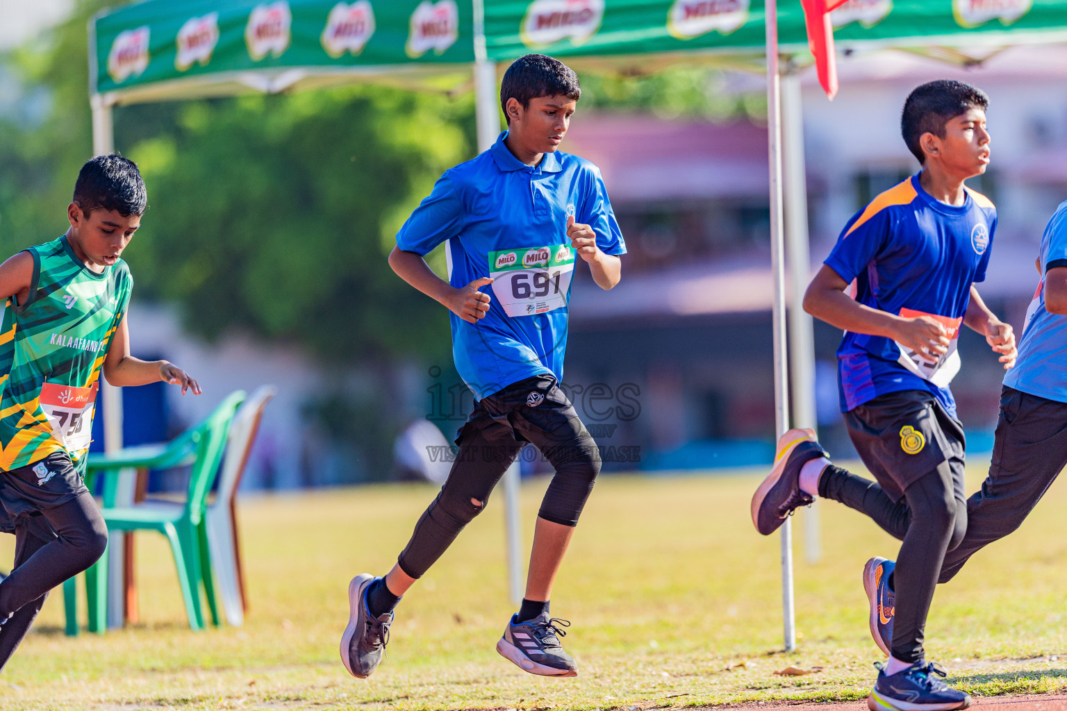 Day 1 of Inter-school Athletics Championship 2025 held in Ekuveni Synthetic Track, Male', Maldives on Monday, 06th October 2025. Photos by: Areef Adam  / Images.mv