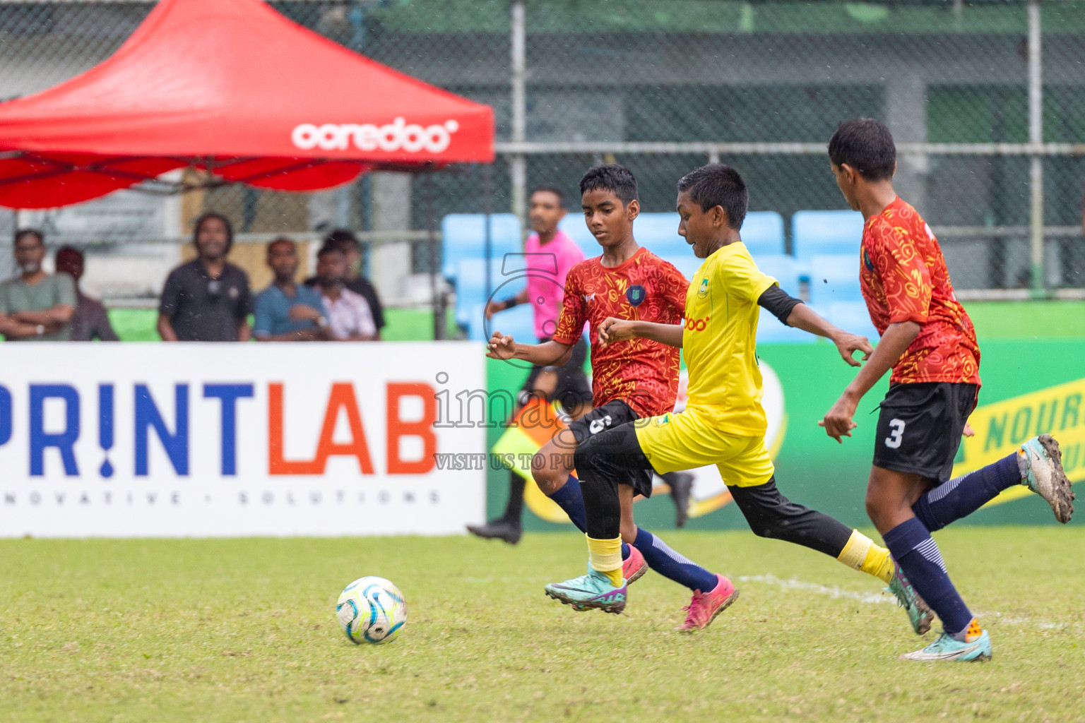 Maziya SRC vs Super United Sports (U12)  in day 6 of Dhivehi Youth League 2024 held at Henveiru Stadium on Saturday 30th November 2024. Photos: Ismail Thoriq / Images.mv