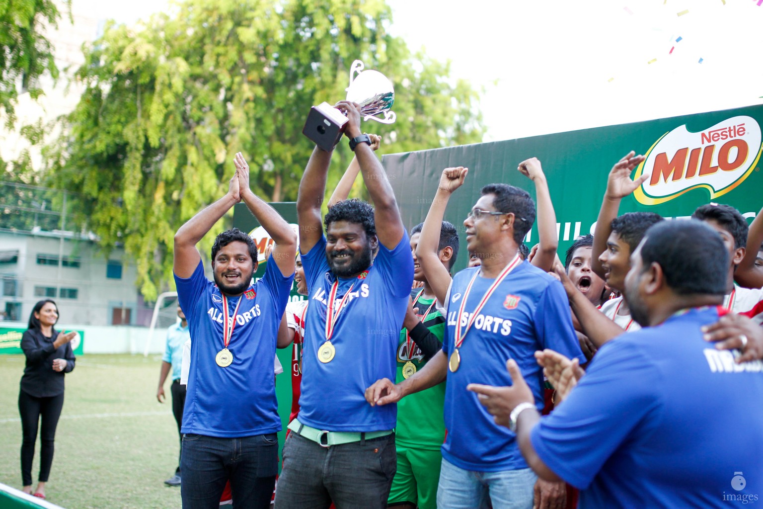 Inter school football finals between Iskandhar School vs Majeedhiyya School in Male', Maldives, Tuesday, March. 22, 2016.(Images.mv Photo/ Hussain Sinan).