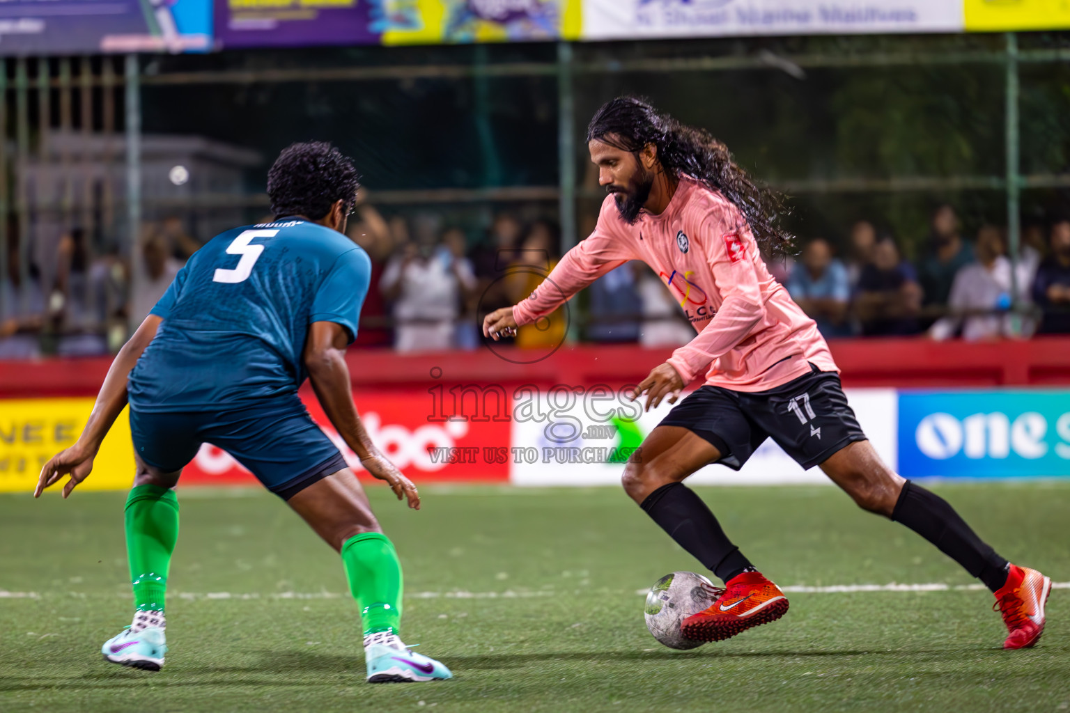 K Gulhi VS K Guraidhoo in Day 25 of Golden Futsal Challenge 2024 was held on Thursday , 8th February 2024 in Hulhumale', Maldives
Photos: Ismail Thoriq / images.mv