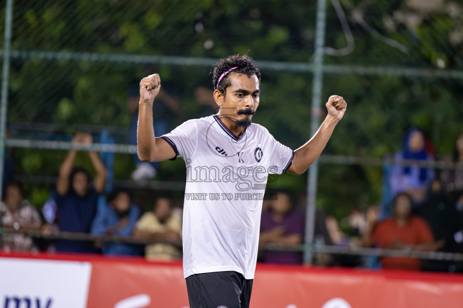 Kulhivaru Vuzaara Club vs Club Binaara in Club Maldives Classic 2024 held in Rehendi Futsal Ground, Hulhumale', Maldives on Saturday, 14th September 2024. Photos: Ismail Thoriq / images.mv