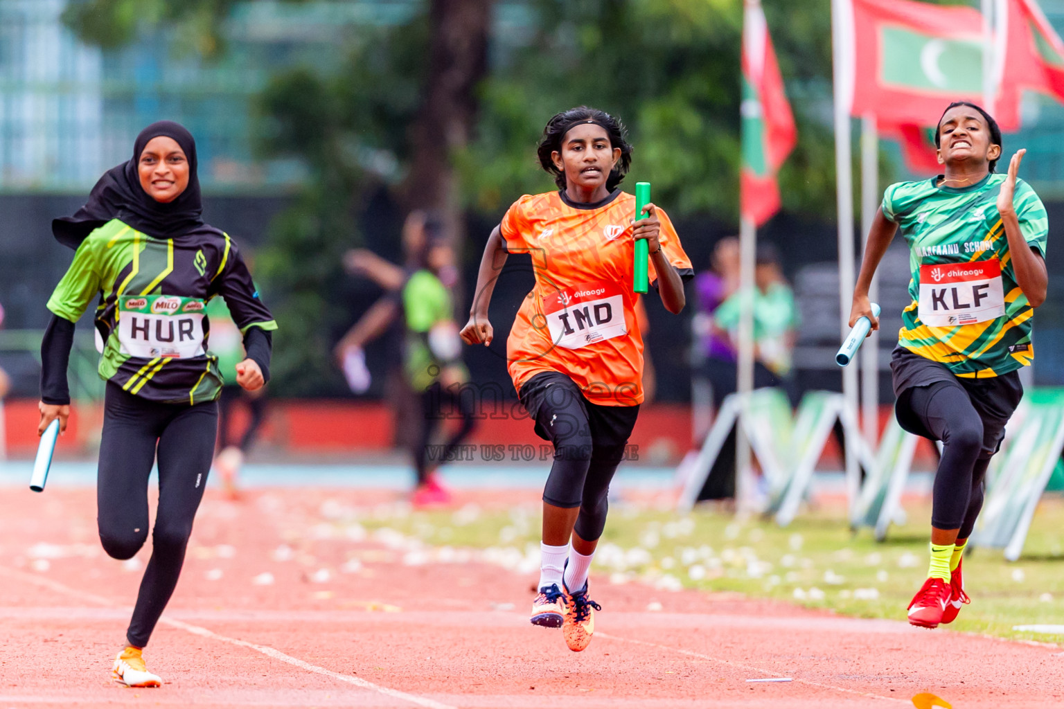 Day 6 of Inter-school Athletics Championship 2025 held in Ekuveni Synthetic Track, Male', Maldives on Sunday, 12th October 2025. Photos by: Nausham Waheed / Images.mv
