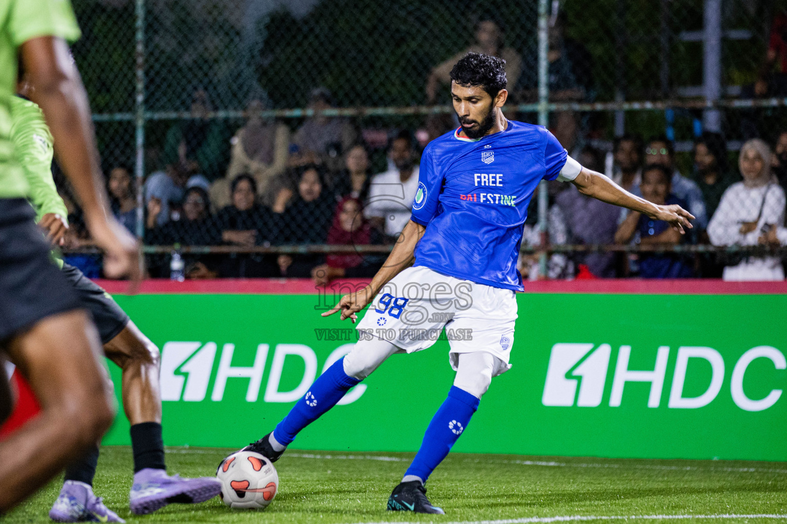 TEAM NAIVAADHOO vs TEAM KAASHIDHOO in Kings Cup of Club Maldives Cup 2025 held in Rehendi Futsal Ground, Hulhumale', Maldives on Wednesday, 3rd September 2025. Photos: Areef, Yasna / images.mv