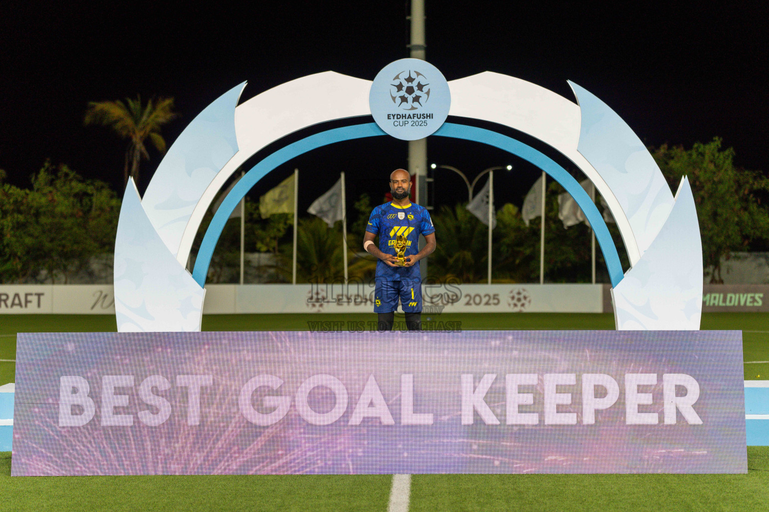 Final Match Irumathi Sports VS Velaa Sports Club in Day 9 of Eydhafushi Cup 2025 held in Eydhafushi Football Stadium at B. Eydhafushi, Maldives on Monday, 15th September 2025. Photos: Arif Rasheed / images.mv