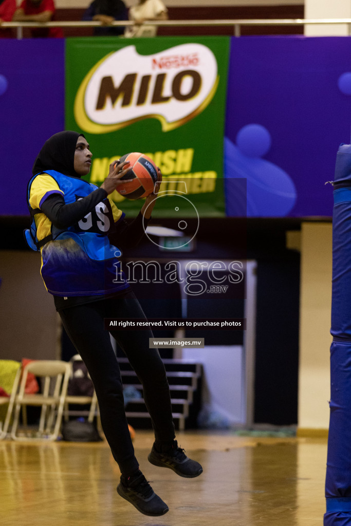 Kulhudhuffushi Y & R.C vs Mahibadhoo SC in the Milo National Netball Tournament 2022 on 18 July 2022, held in Social Center, Male', Maldives. Photographer: Shuu / Images.mv