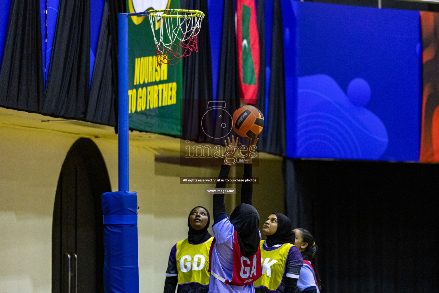 Sports Club Skylark vs Vyansa in the Milo National Netball Tournament 2022 on 17 July 2022, held in Social Center, Male', Maldives. 
Photographer: Hassan Simah / Images.mv