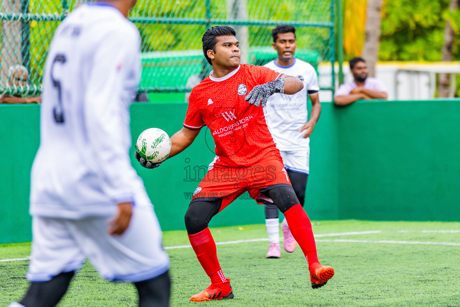 Waldord Astoria vs Anantara in Resort League 2025 (South Male Zone) day 12 was held on Monday, 13th October 2025 in Crossroads's Maldives, Photos: Areef Adam / images.mv