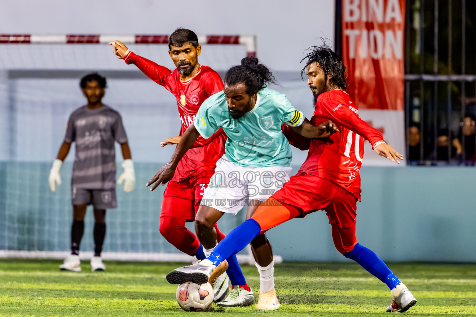 Dhonfan vs Eydhafushi in Day 4 of Better in Baa Futsal Fiesta 2025 Men's division held in B. Eydhafushi, Maldives on Saturday, 8th November 2025. Photos: Nausham Waheed / images.mv