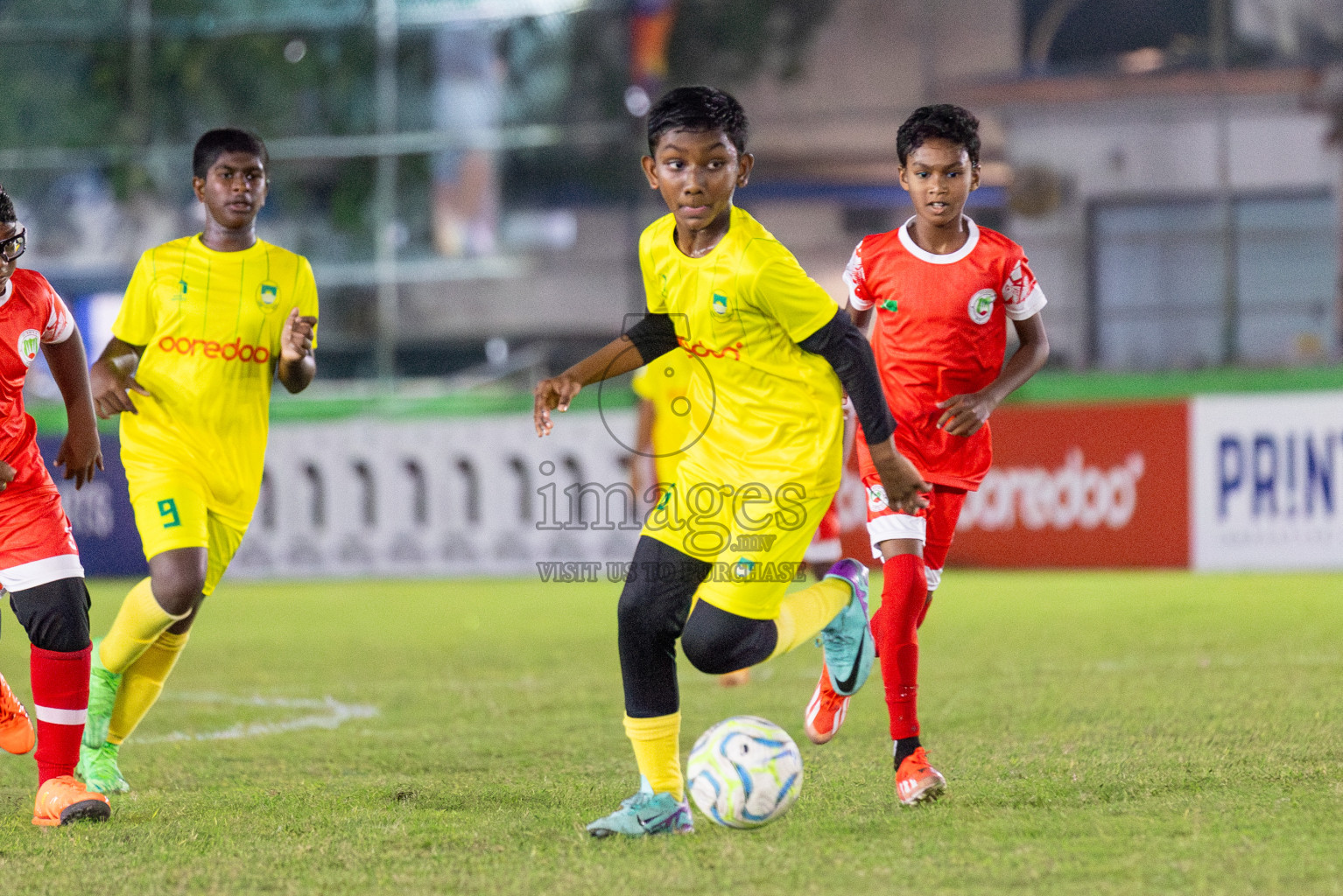 Maziya vs Hurriya (U12) in Day 4 of Dhivehi Youth League 2024 held at Henveiru Stadium on Thursday, 28th November 2024. Photos: Shuu Abdul Sattar/ Images.mv