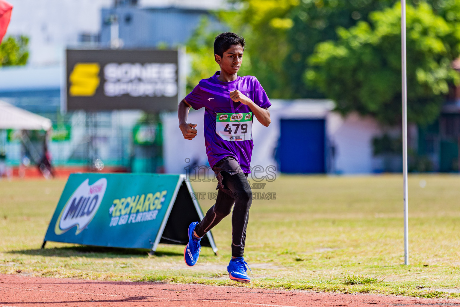 Day 3 of Inter-school Athletics Championship 2025 held in Ekuveni Synthetic Track, Male', Maldives on Wednesday, 08th October 2025. Photos by: Areef Adam / Images.mv