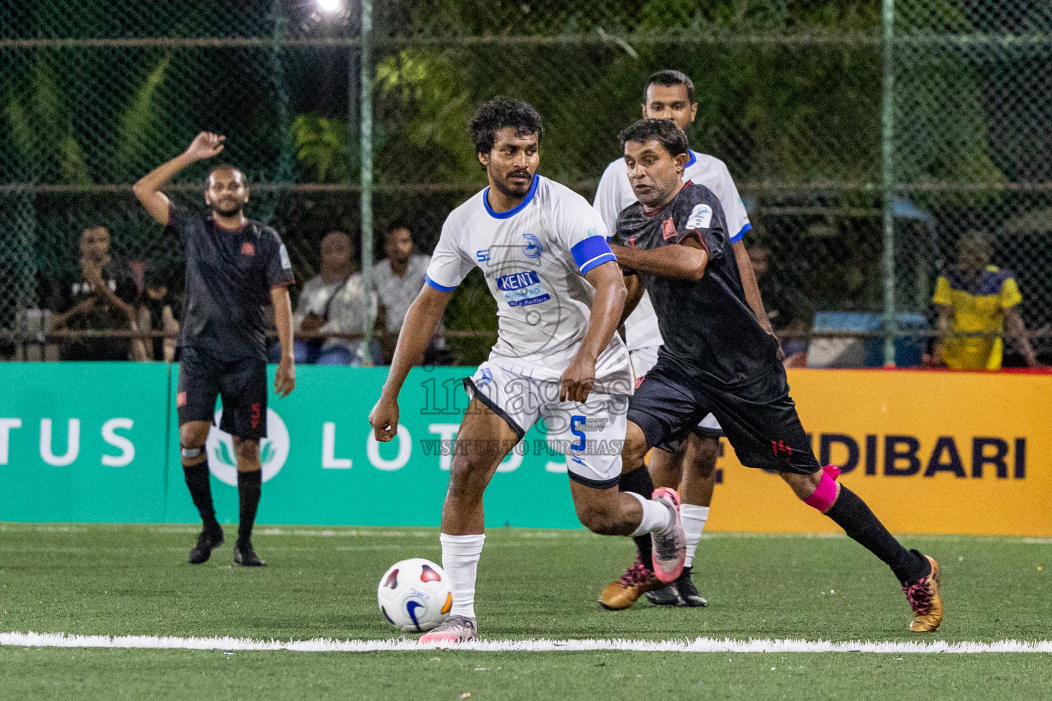 POLICE CLUB vs YOUTH RC in Eighteen Thirty 2024 held in Rehendi Futsal Ground, Hulhumale', Maldives on Tuesday, 3rd September 2024. 
Photos: Mohamed Mahfooz Moosa / images.mv