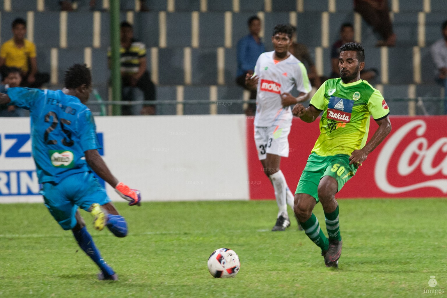 President's CUP 2016, Maziya Sports & Recreation vs S.Feydhoo Wednesday, November . 15, 2016. (Images.mv Photo/ Abdulla Sham).